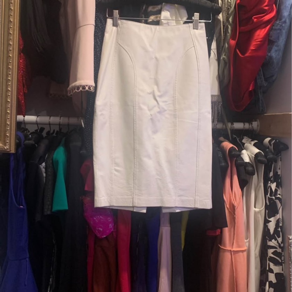 Danier White Leather Pencil Skirt
